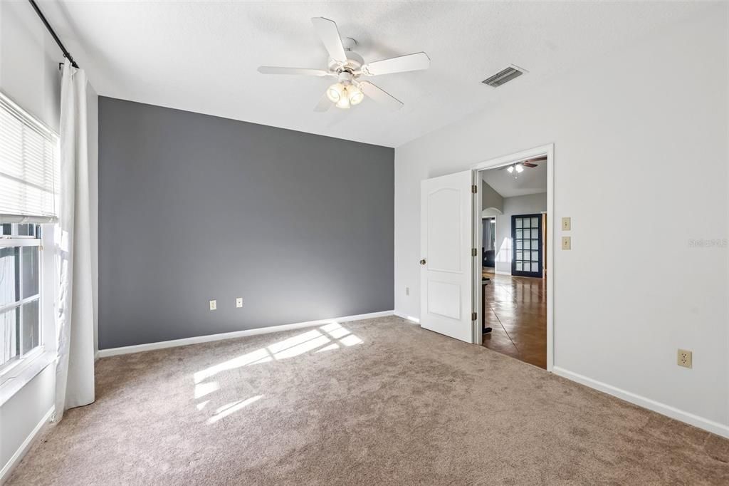 For Sale: $1,290,000 (5 beds, 4 baths, 3824 Square Feet)