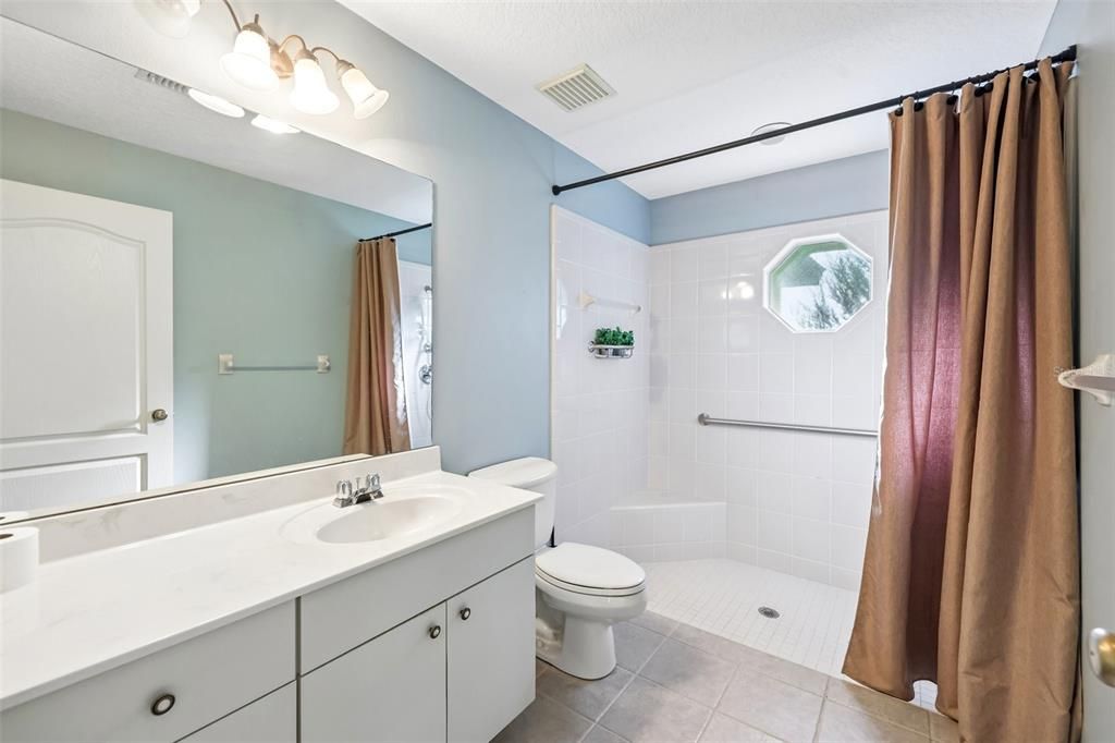 For Sale: $1,290,000 (5 beds, 4 baths, 3824 Square Feet)