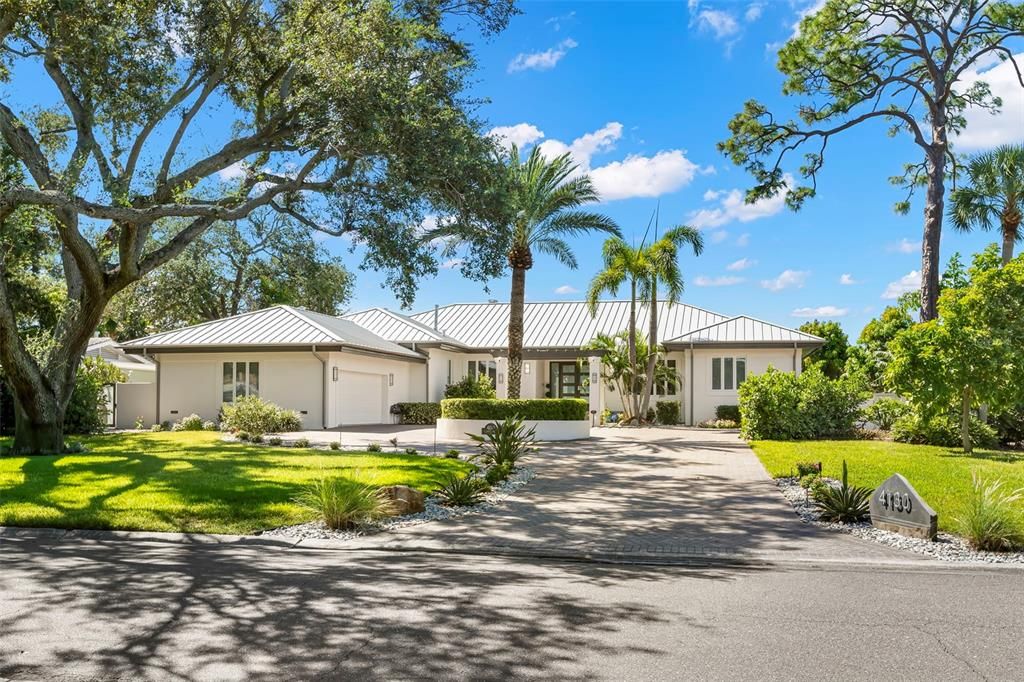For Sale: $3,750,000 (5 beds, 2 baths, 4515 Square Feet)