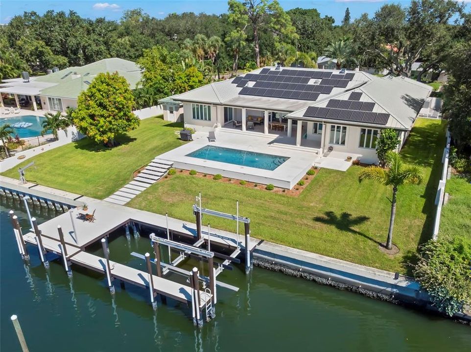 For Sale: $3,750,000 (5 beds, 2 baths, 4515 Square Feet)