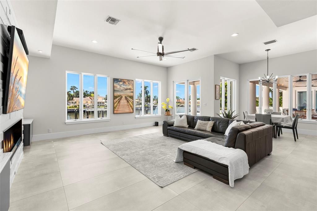 For Sale: $3,750,000 (5 beds, 2 baths, 4515 Square Feet)