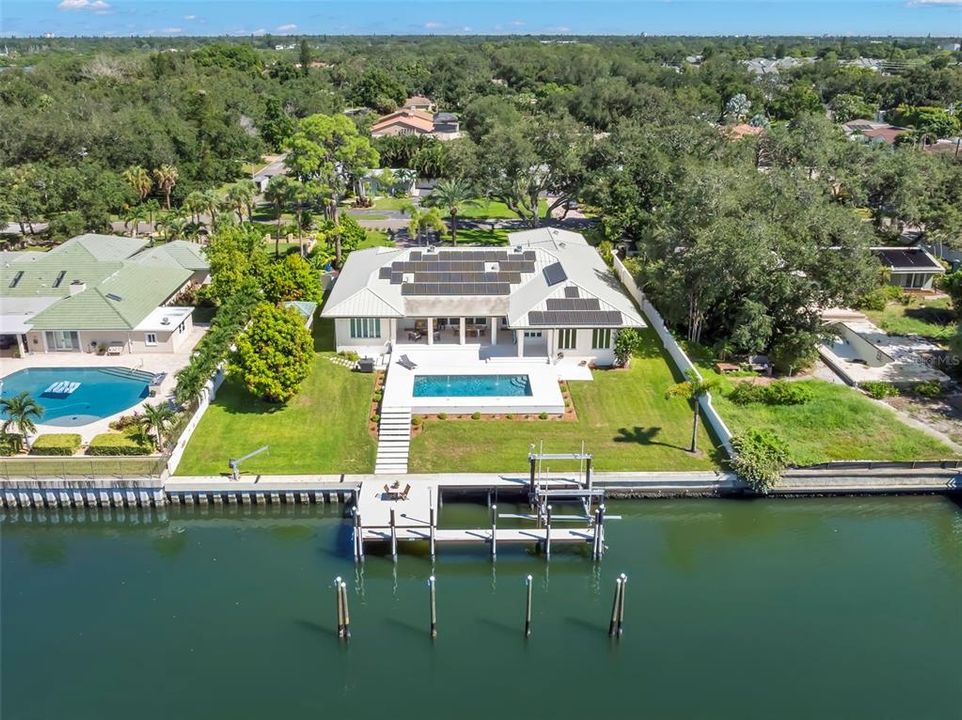 For Sale: $3,750,000 (5 beds, 2 baths, 4515 Square Feet)