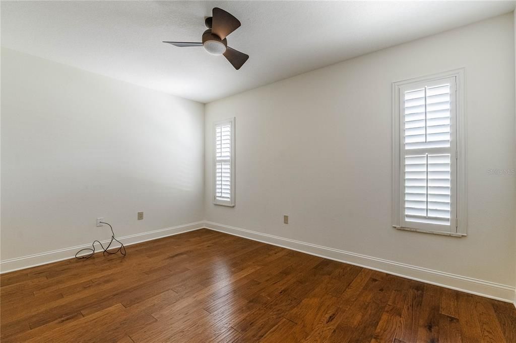 For Sale: $339,900 (3 beds, 2 baths, 1932 Square Feet)