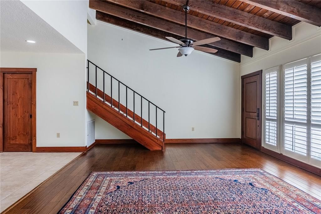 For Sale: $339,900 (3 beds, 2 baths, 1932 Square Feet)
