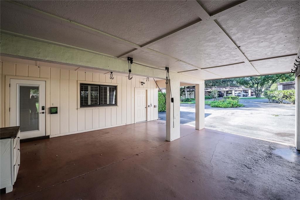 For Sale: $339,900 (3 beds, 2 baths, 1932 Square Feet)