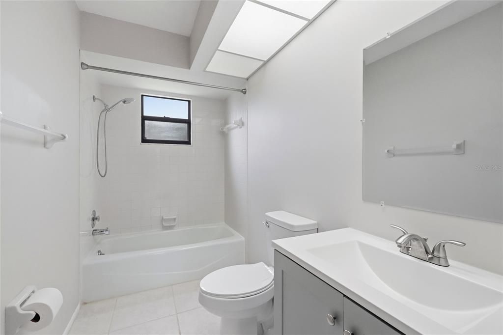 出租: $2,500 (3 贝兹, 2 浴室, 1504 平方英尺)