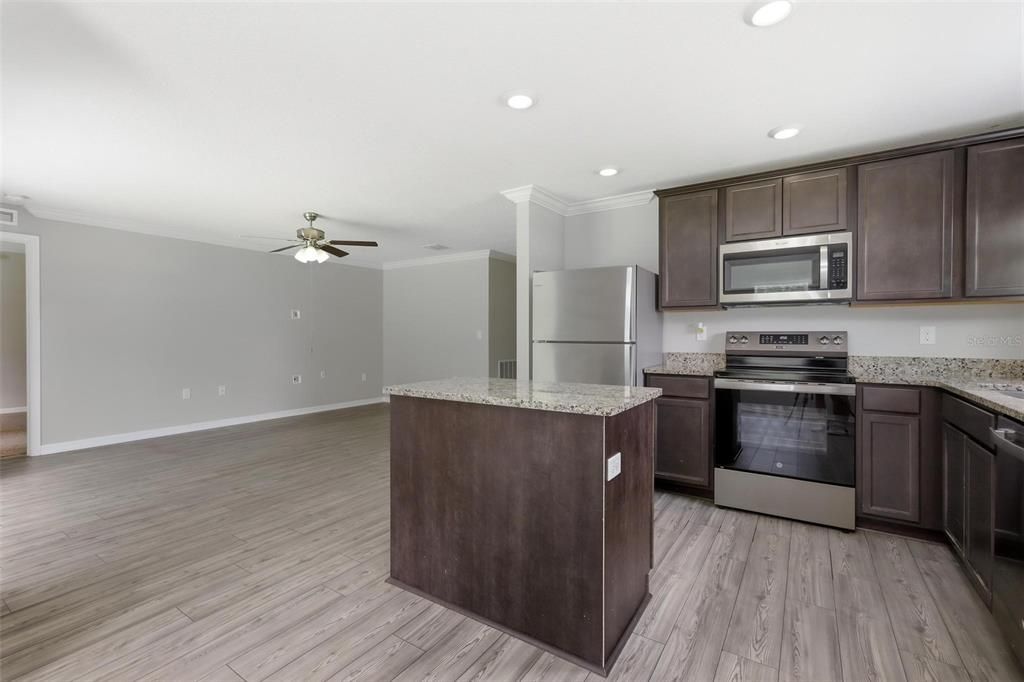 En Venta: $329,900 (3 camas, 2 baños, 1442 Pies cuadrados)