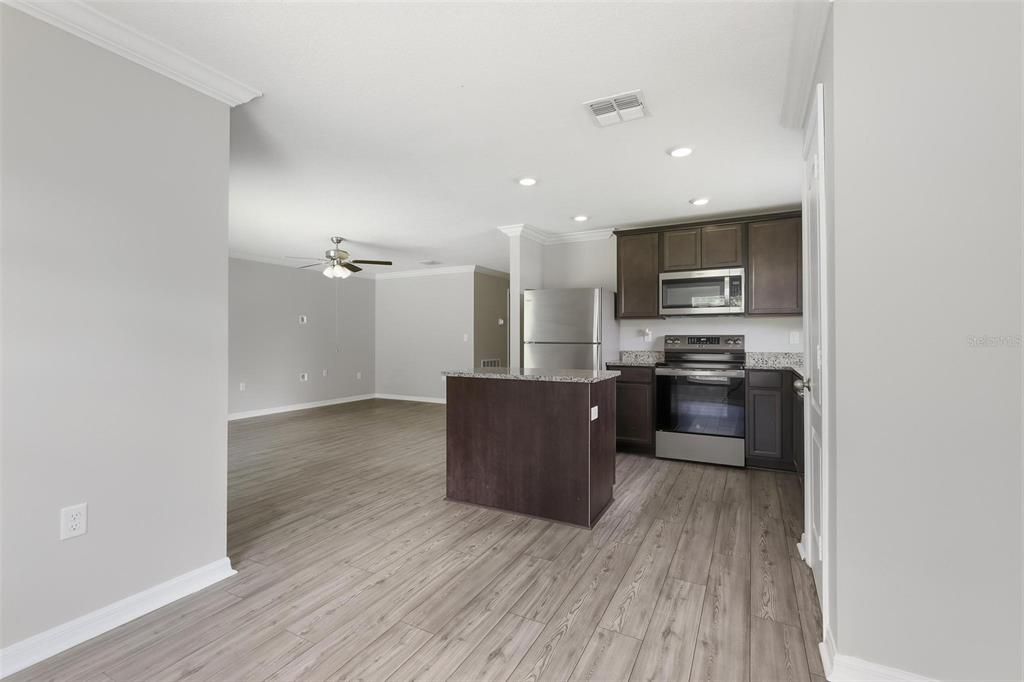 En Venta: $329,900 (3 camas, 2 baños, 1442 Pies cuadrados)