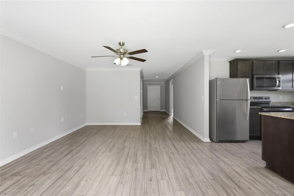 En Venta: $329,900 (3 camas, 2 baños, 1442 Pies cuadrados)