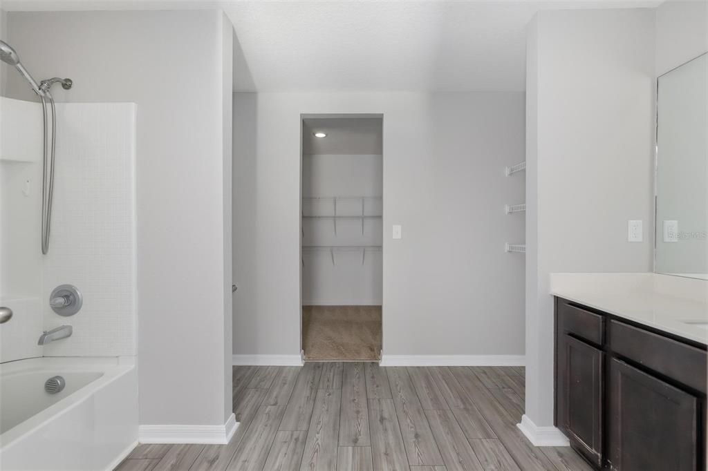 En Venta: $329,900 (3 camas, 2 baños, 1442 Pies cuadrados)