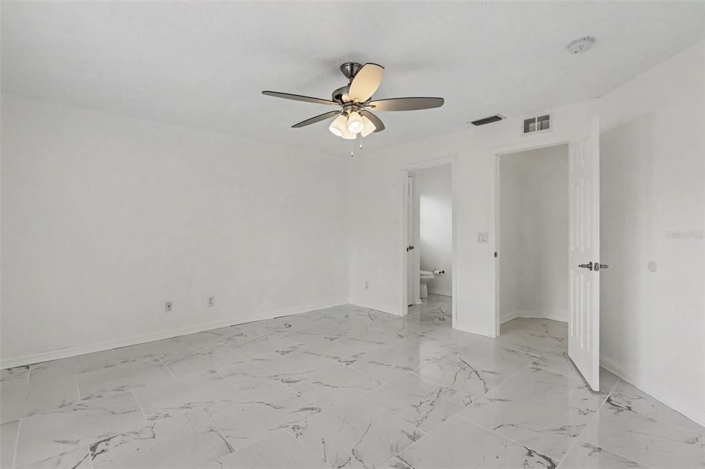 For Sale: $318,000 (3 beds, 2 baths, 1808 Square Feet)