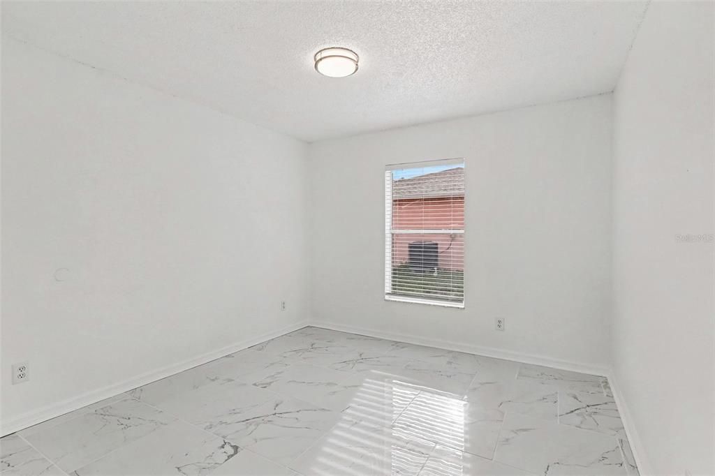 For Sale: $318,000 (3 beds, 2 baths, 1808 Square Feet)