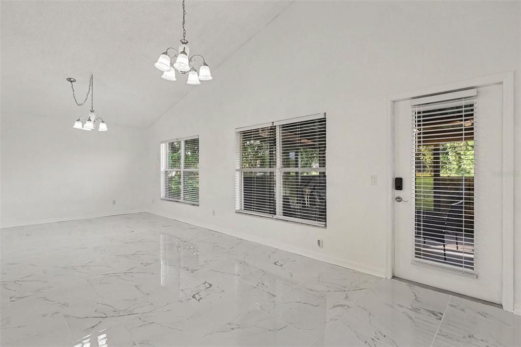 For Sale: $318,000 (3 beds, 2 baths, 1808 Square Feet)