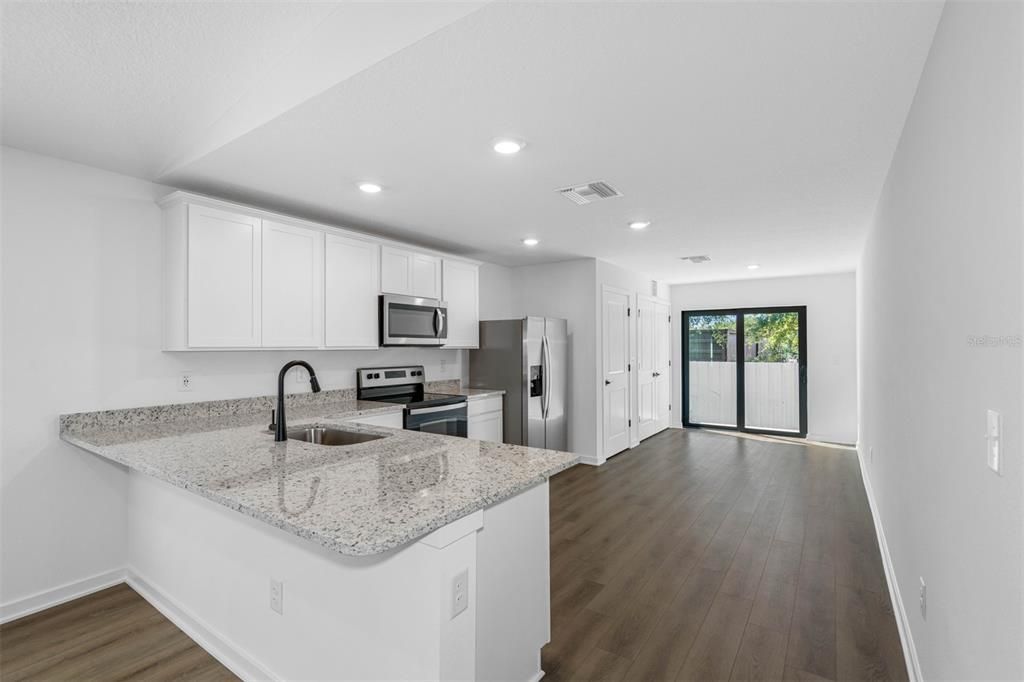 En Venta: $327,900 (3 camas, 2 baños, 1707 Pies cuadrados)