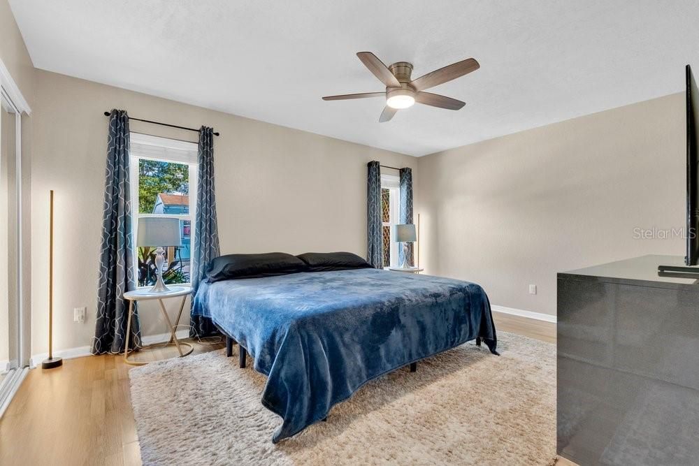 For Sale: $499,900 (3 beds, 2 baths, 1528 Square Feet)