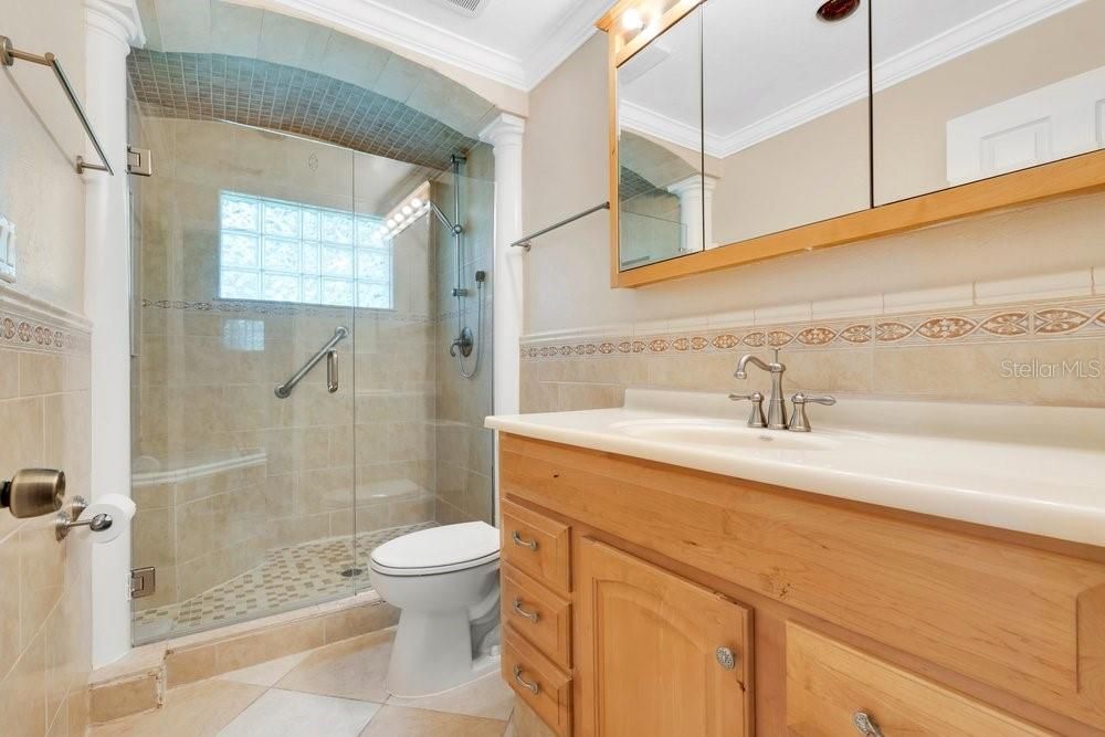 For Sale: $499,900 (3 beds, 2 baths, 1528 Square Feet)
