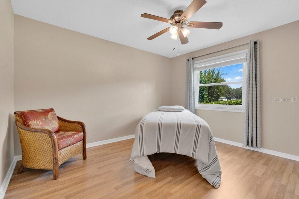 For Sale: $499,900 (3 beds, 2 baths, 1528 Square Feet)