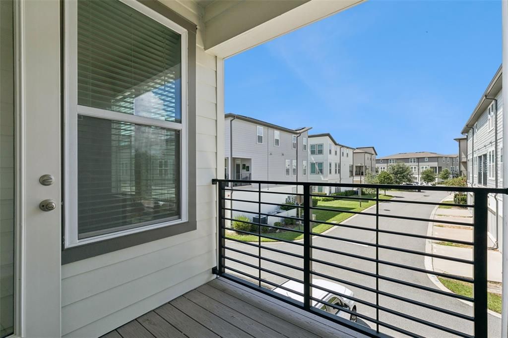 For Sale: $525,000 (3 beds, 3 baths, 2016 Square Feet)