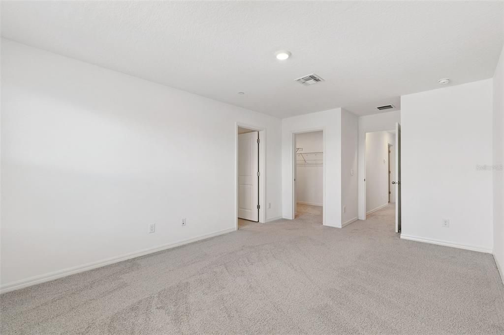 For Sale: $525,000 (3 beds, 3 baths, 2016 Square Feet)