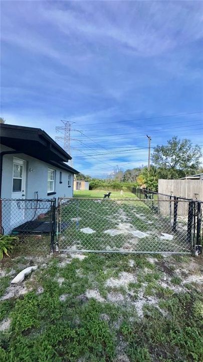 En Venta: $299,000 (2 camas, 1 baños, 888 Pies cuadrados)
