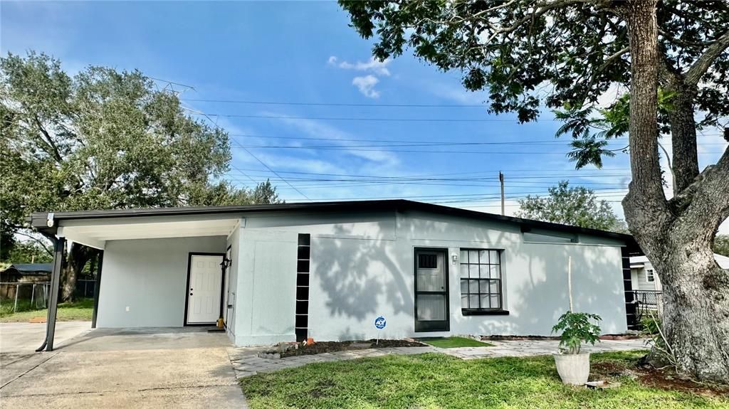 En Venta: $299,000 (2 camas, 1 baños, 888 Pies cuadrados)