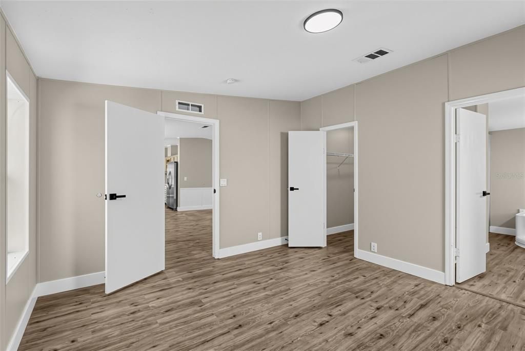 For Sale: $329,900 (3 beds, 2 baths, 1620 Square Feet)