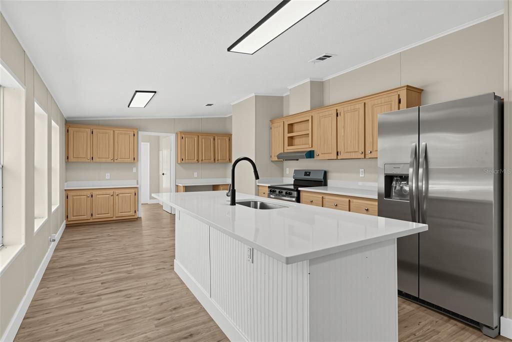 For Sale: $329,900 (3 beds, 2 baths, 1620 Square Feet)
