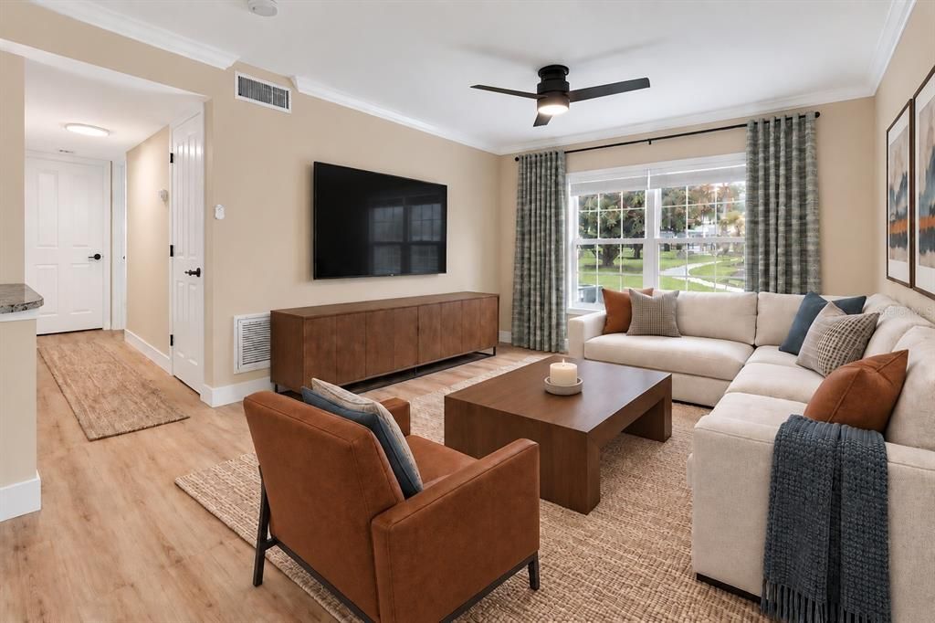 For Sale: $185,000 (2 beds, 2 baths, 870 Square Feet)