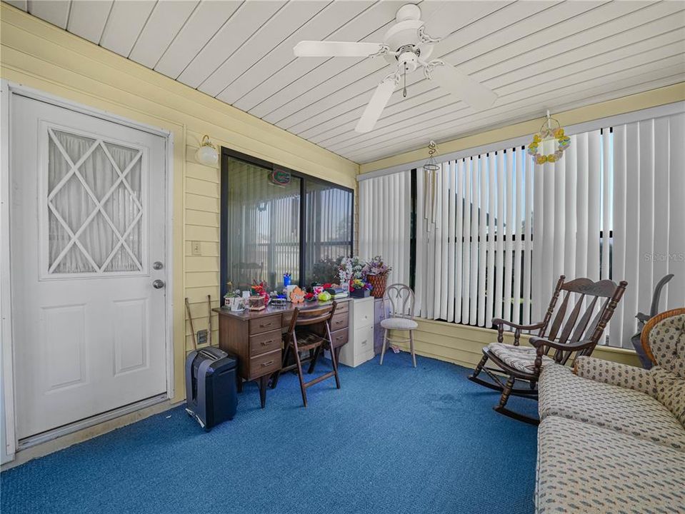 For Sale: $210,000 (2 beds, 2 baths, 1561 Square Feet)