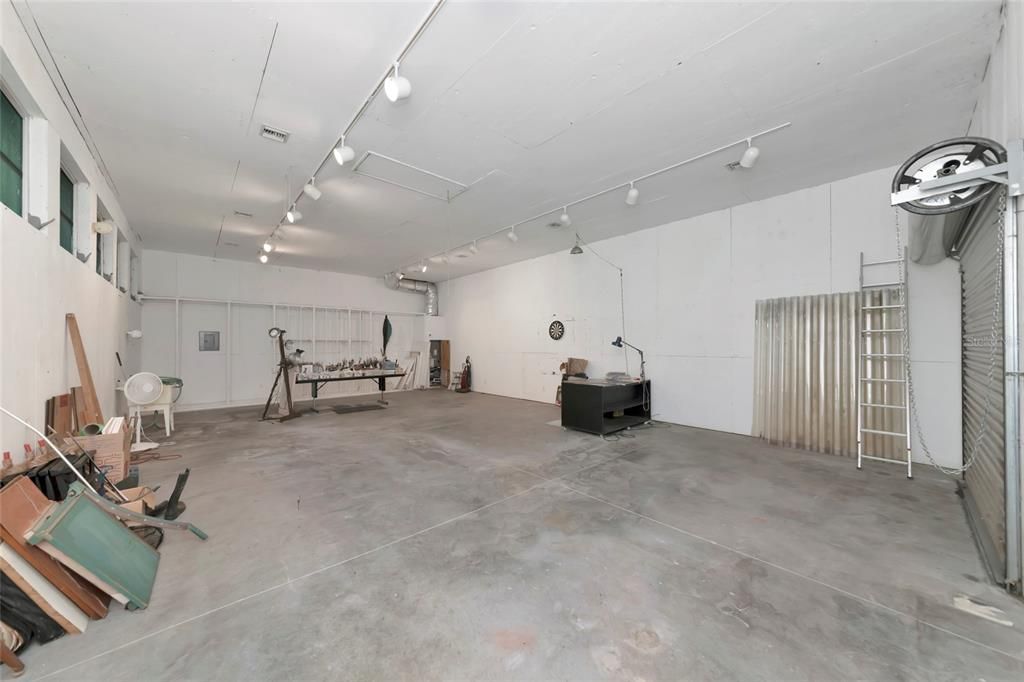 For Sale: $549,000 (3 beds, 2 baths, 1857 Square Feet)