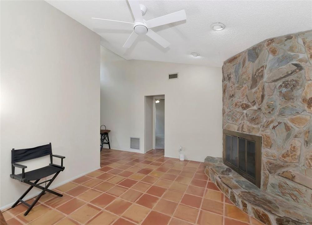 For Sale: $549,000 (3 beds, 2 baths, 1857 Square Feet)