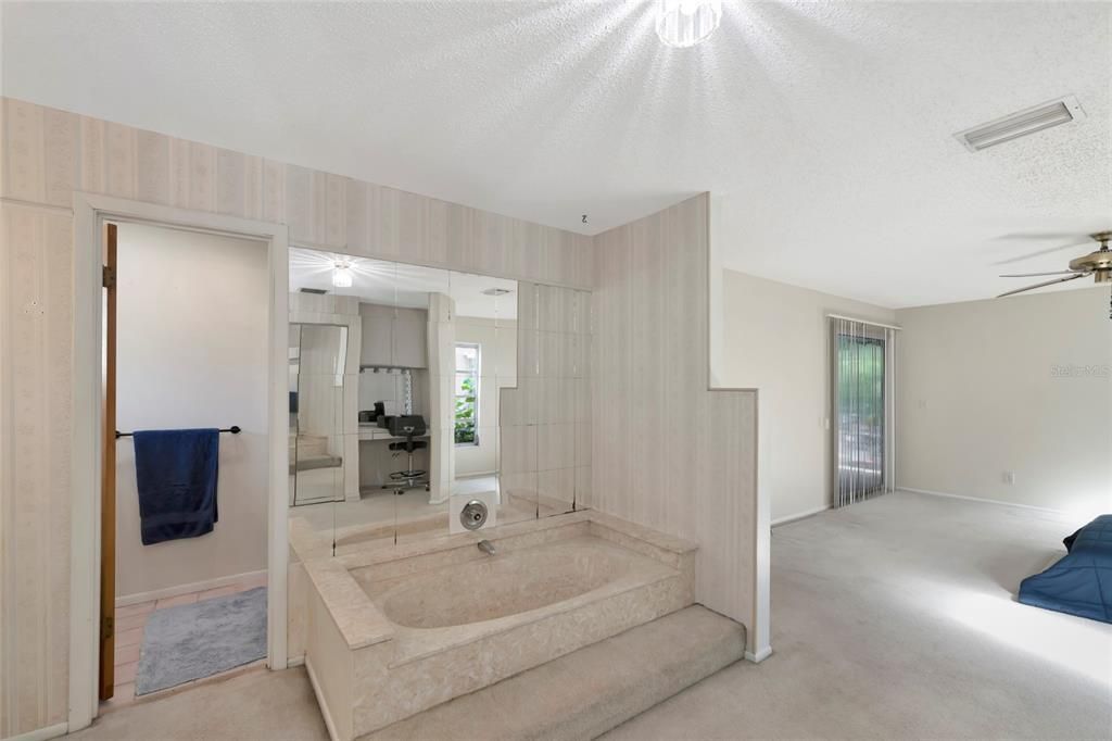 For Sale: $549,000 (3 beds, 2 baths, 1857 Square Feet)