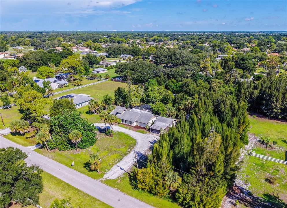For Sale: $549,000 (3 beds, 2 baths, 1857 Square Feet)