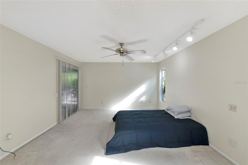 For Sale: $549,000 (3 beds, 2 baths, 1857 Square Feet)