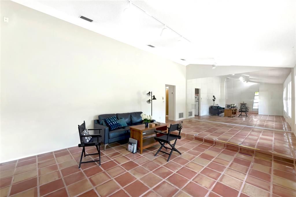 For Sale: $549,000 (3 beds, 2 baths, 1857 Square Feet)