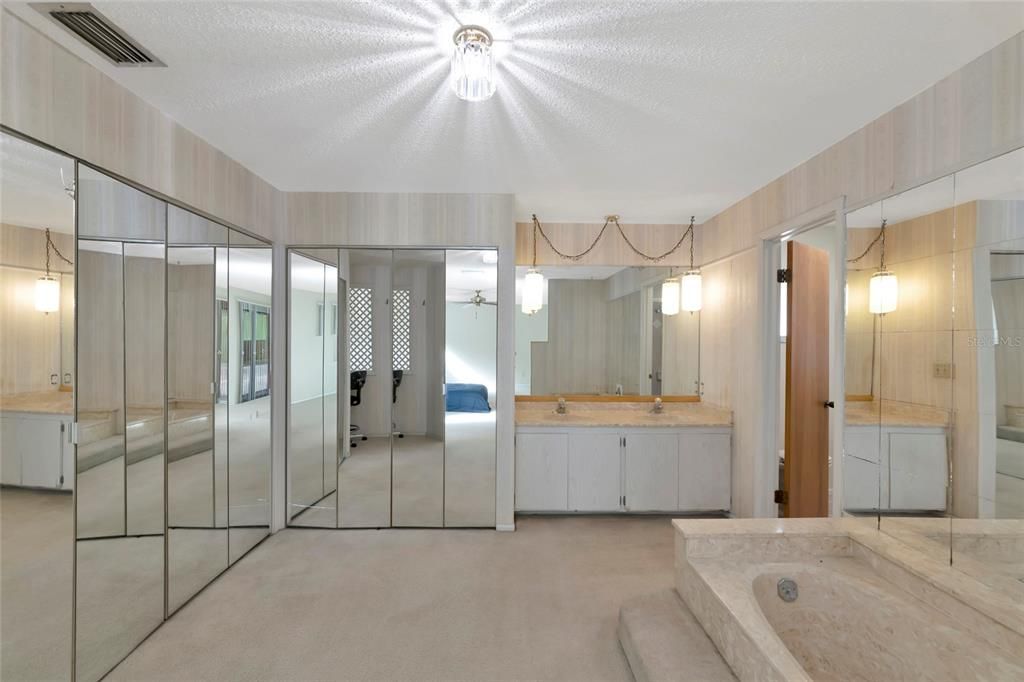 For Sale: $549,000 (3 beds, 2 baths, 1857 Square Feet)
