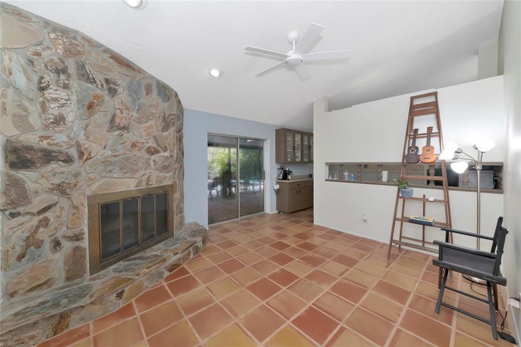 For Sale: $549,000 (3 beds, 2 baths, 1857 Square Feet)