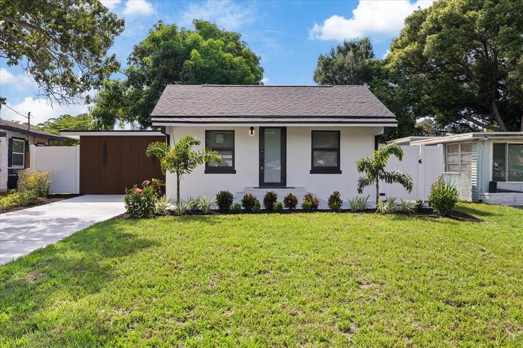 For Sale: $339,900 (3 beds, 2 baths, 1024 Square Feet)