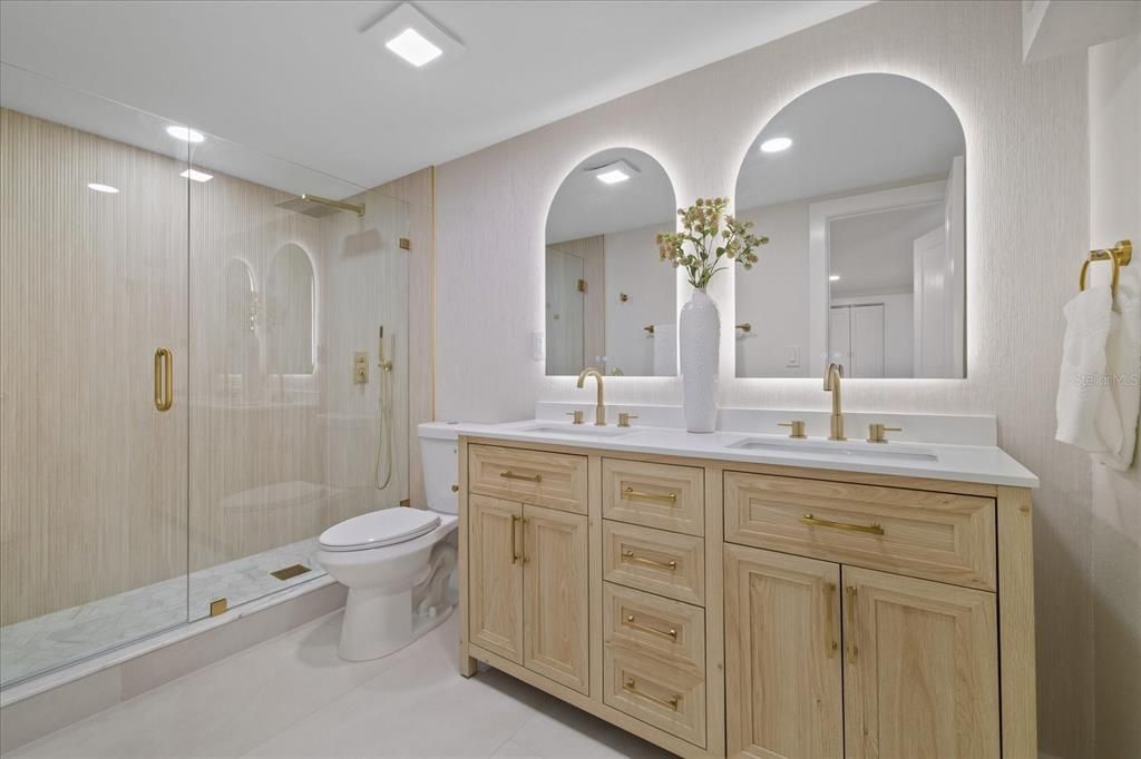 For Sale: $339,900 (3 beds, 2 baths, 1024 Square Feet)