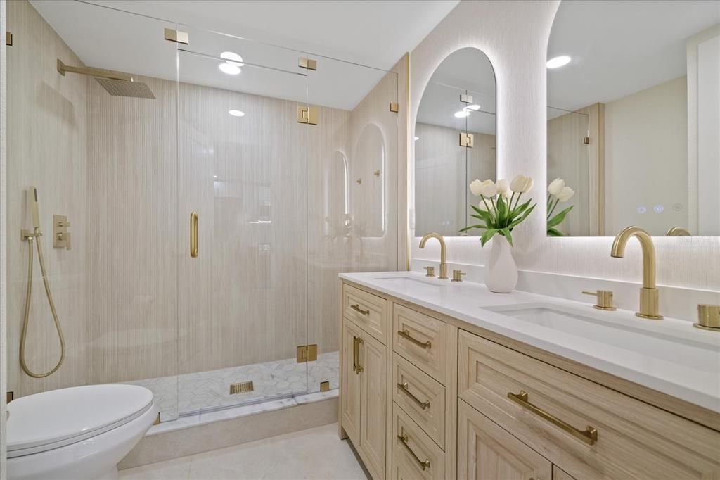 For Sale: $339,900 (3 beds, 2 baths, 1024 Square Feet)
