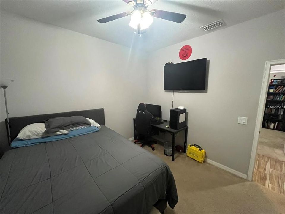 For Rent: $2,600 (4 beds, 2 baths, 1930 Square Feet)