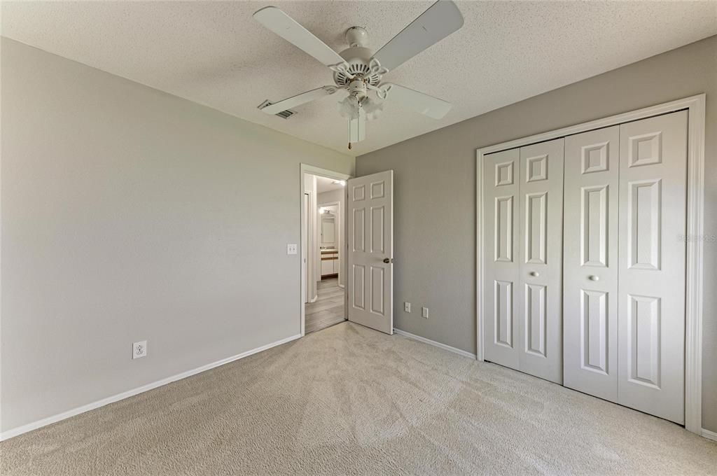 For Rent: $2,350 (4 beds, 2 baths, 1601 Square Feet)