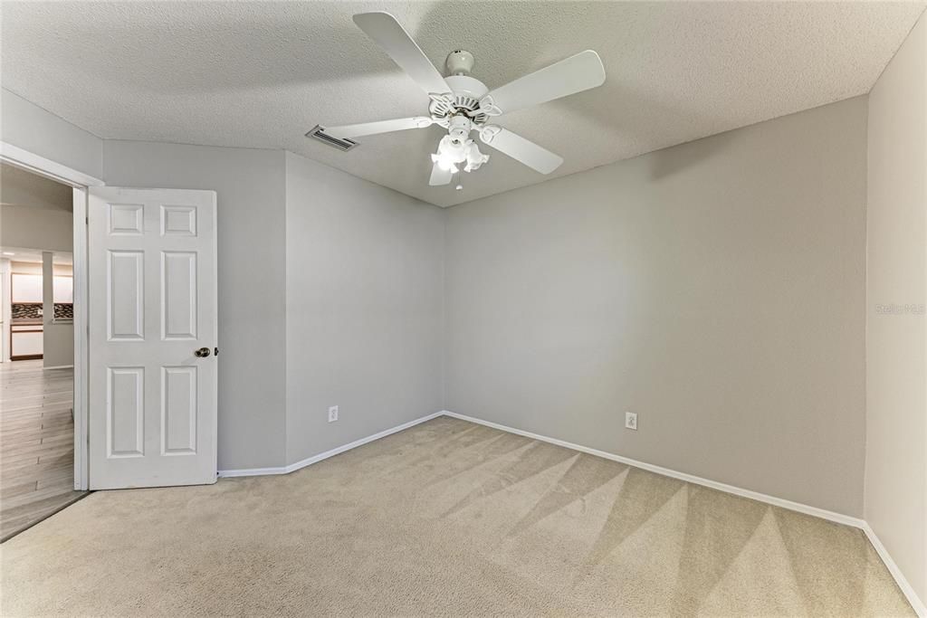 For Rent: $2,350 (4 beds, 2 baths, 1601 Square Feet)