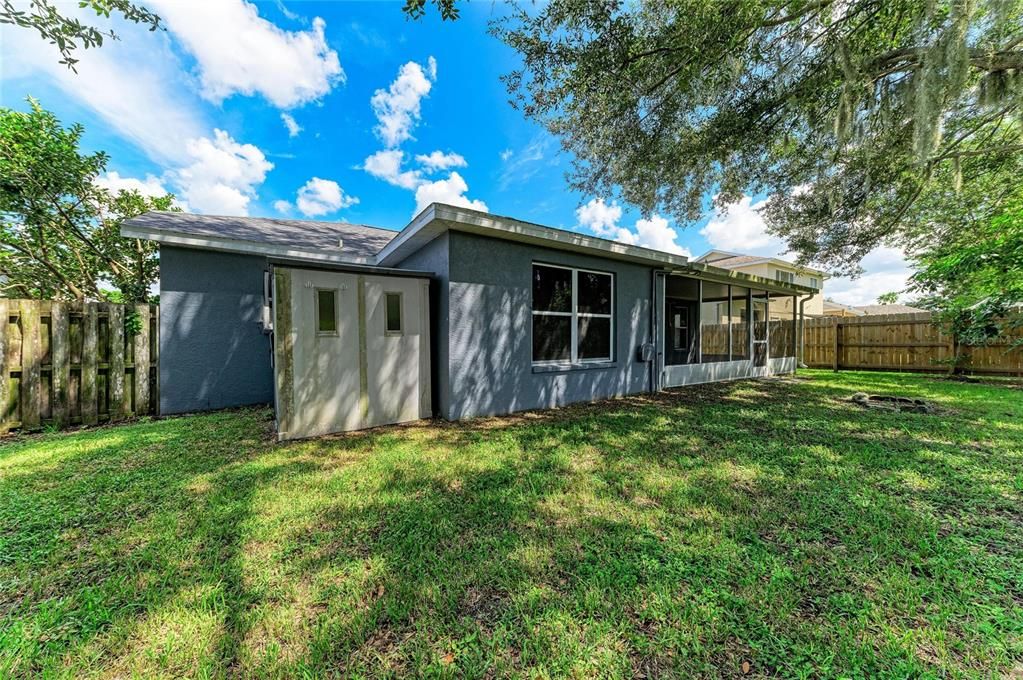 For Rent: $2,350 (4 beds, 2 baths, 1601 Square Feet)