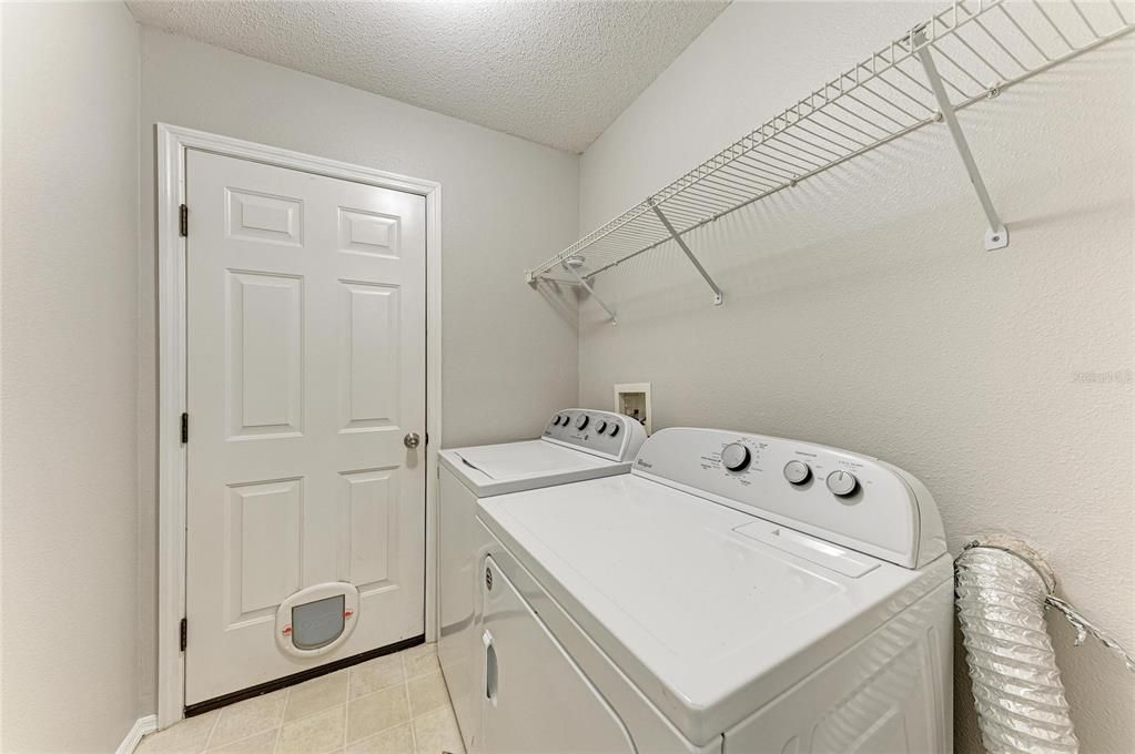 For Rent: $2,350 (4 beds, 2 baths, 1601 Square Feet)