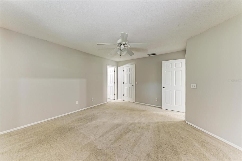 For Rent: $2,350 (4 beds, 2 baths, 1601 Square Feet)