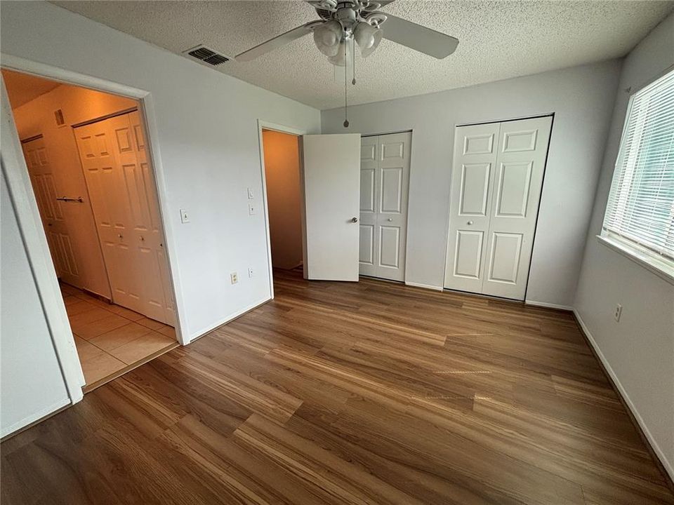 В аренду: $1,750 (2 спален, 1 ванн, 990 Квадратных фут)