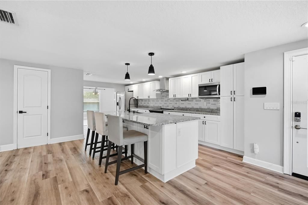 В аренду: $2,495 (3 спален, 2 ванн, 1533 Квадратных фут)
