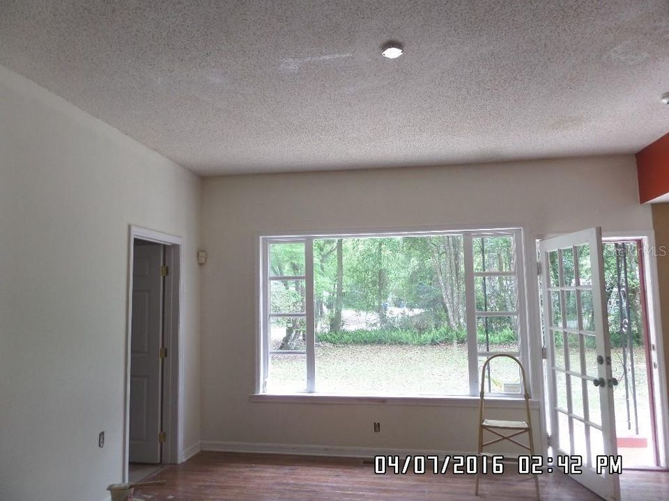 For Sale: $299,999 (0 beds, 0 baths, 1204 Square Feet)