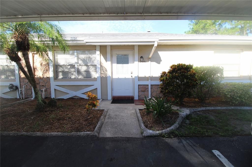 For Rent: $1,600 (2 beds, 2 baths, 984 Square Feet)